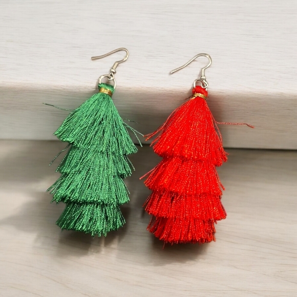 2 LEFT! Christmas Green And Red Tassel Festive Christmas Dangle Earrings - Picture 2 of 2